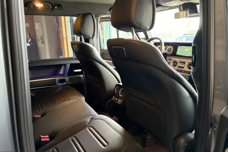 Mercedes-Benz G 400 (Clasa G) din 2023 cu 15.300 km - oferta MER255405 - foto 12