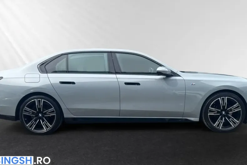 BMW 740 (Seria 7) din 2025 cu 6.700 km - oferta BMW255428 - foto 3