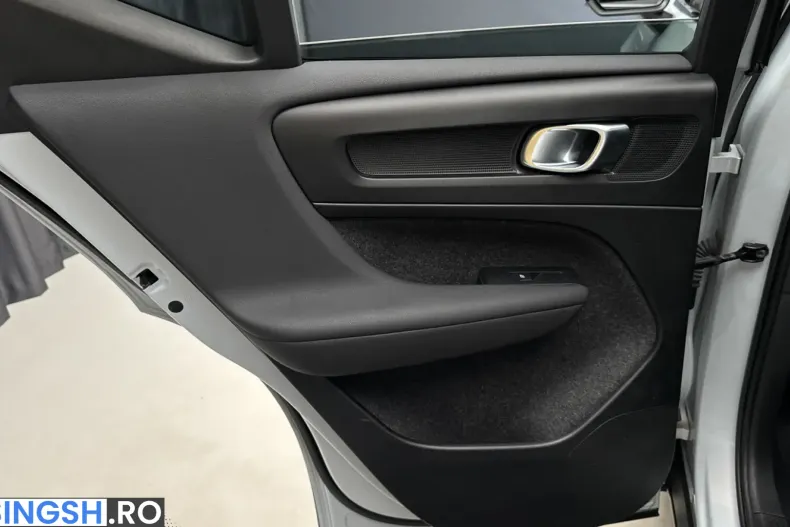 Volvo XC40 din 2022 cu 42.000 km - oferta VOL255433 - foto 24