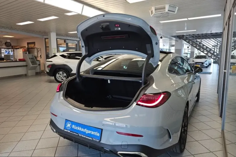 Mercedes-Benz CLE 300 (Clasa CLE) din 2025 cu 19.875 km - oferta MER255437 - foto 4