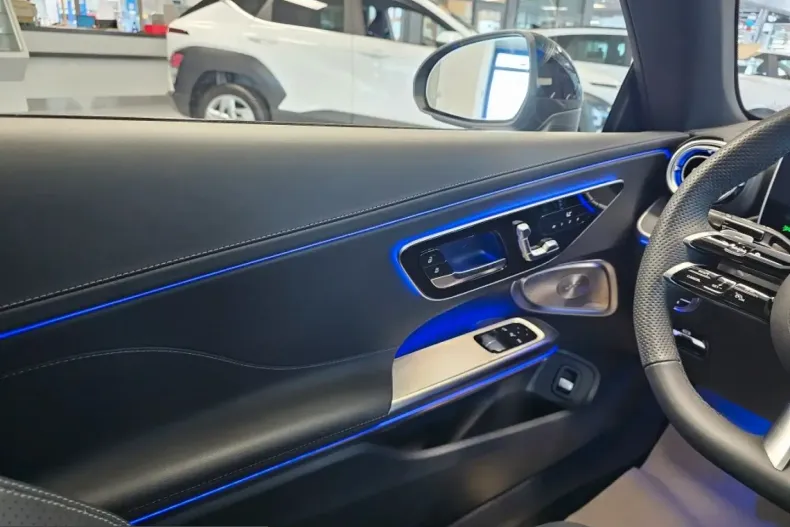 Mercedes-Benz CLE 300 (Clasa CLE) din 2025 cu 19.875 km - oferta MER255437 - foto 17