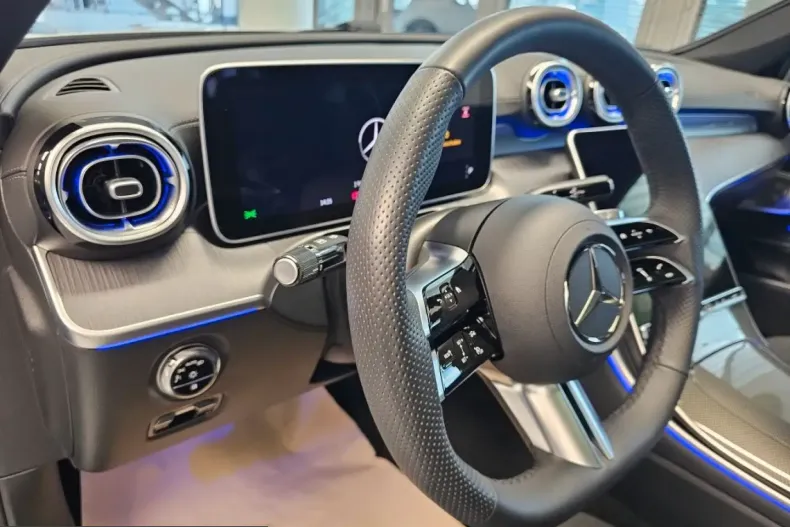 Mercedes-Benz CLE 300 (Clasa CLE) din 2025 cu 19.875 km - oferta MER255437 - foto 20