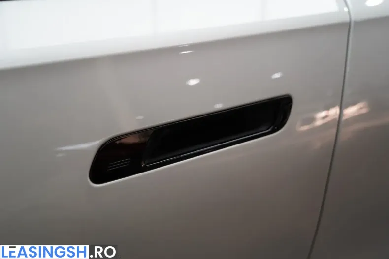 BMW 740 (Seria 7) din 2025 cu 20.000 km - oferta BMW255444 - foto 11