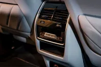 BMW XM (Seria X) din 2023 cu 26.935 km - oferta BMW255446 - foto 18