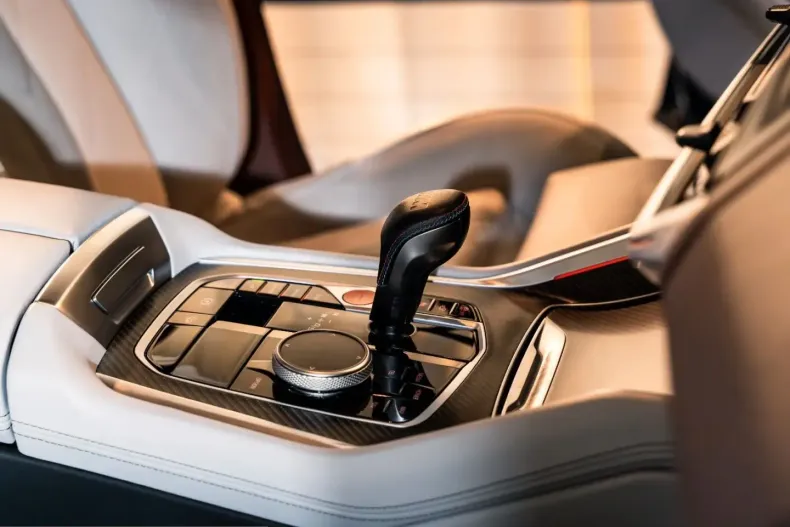 BMW XM (Seria X) din 2023 cu 26.935 km - oferta BMW255446 - foto 41