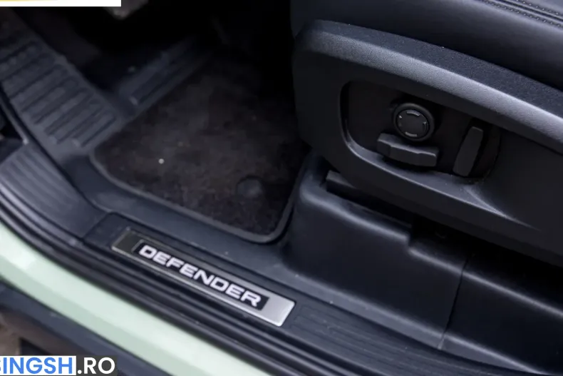 Land Rover Defender 75 EDITION din 2023 cu 61.000 km - oferta LAN255450 - foto 23
