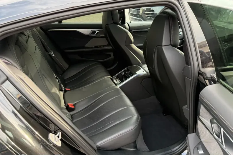 BMW 840 (Seria 8) din 2022 cu 60.900 km - oferta BMW255462 - foto 23