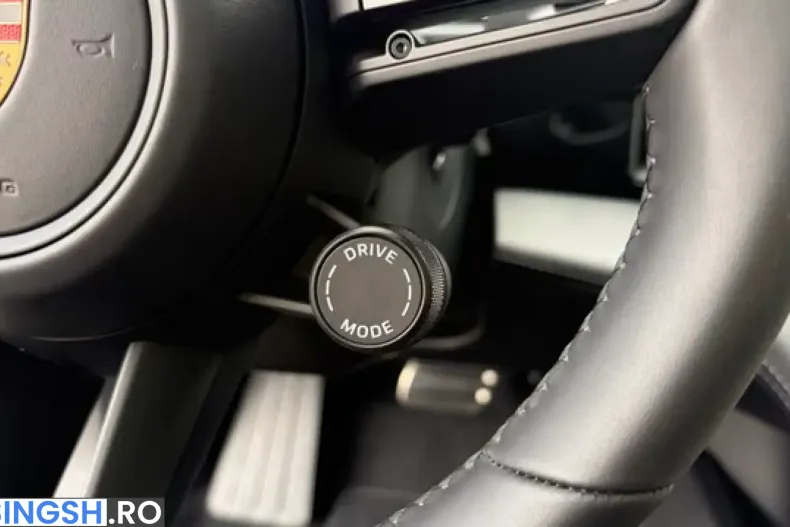Porsche Taycan din 2026 cu 51 km - oferta POR255463 - foto 9