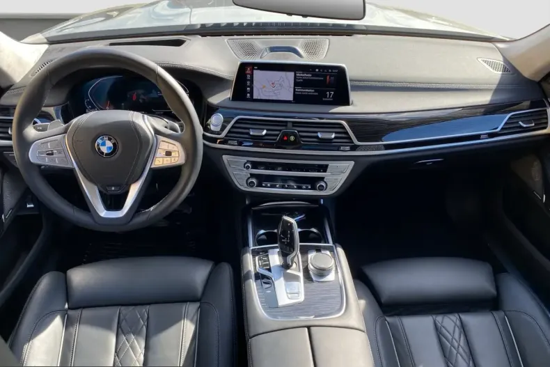 BMW 730 (Seria 7) din 2022 cu 51.768 km - oferta BMW255471 - foto 10
