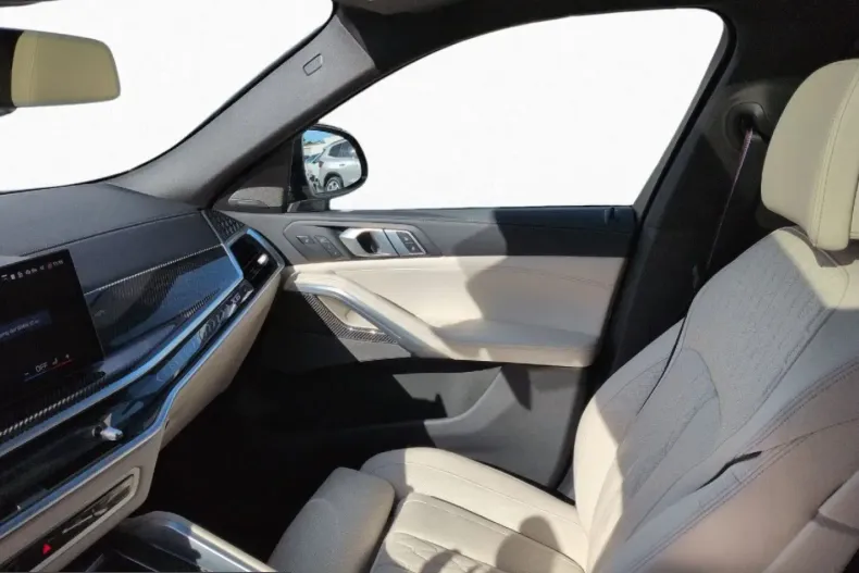 BMW X6 (Seria X) din 2025 cu 8.138 km - oferta BMW255475 - foto 7