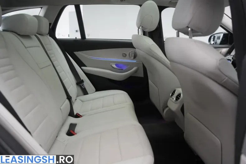 Mercedes-Benz E 300 (Clasa E) din 2021 cu 73.000 km - oferta MER255488 - foto 13