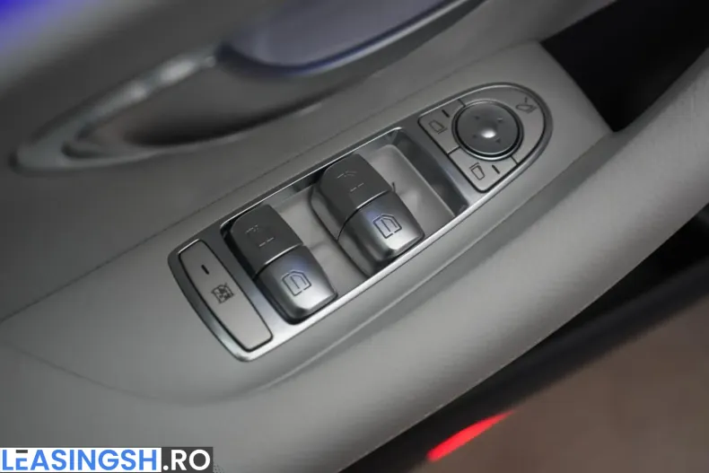 Mercedes-Benz E 300 (Clasa E) din 2021 cu 73.000 km - oferta MER255488 - foto 24