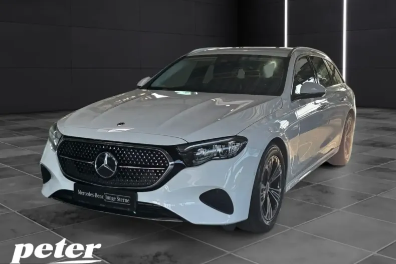 Mercedes-Benz E 220 (Clasa E) din 2025 cu 20.656 km - oferta MER255494 - foto 1