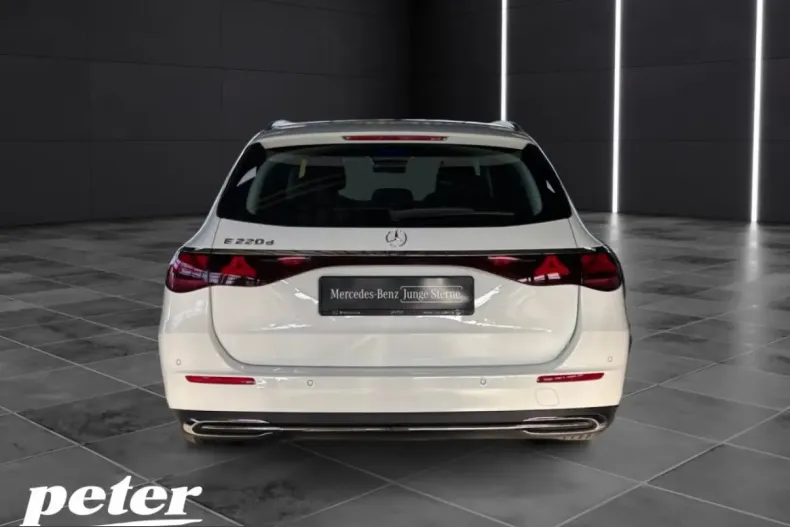 Mercedes-Benz E 220 (Clasa E) din 2025 cu 20.656 km - oferta MER255494 - foto 4
