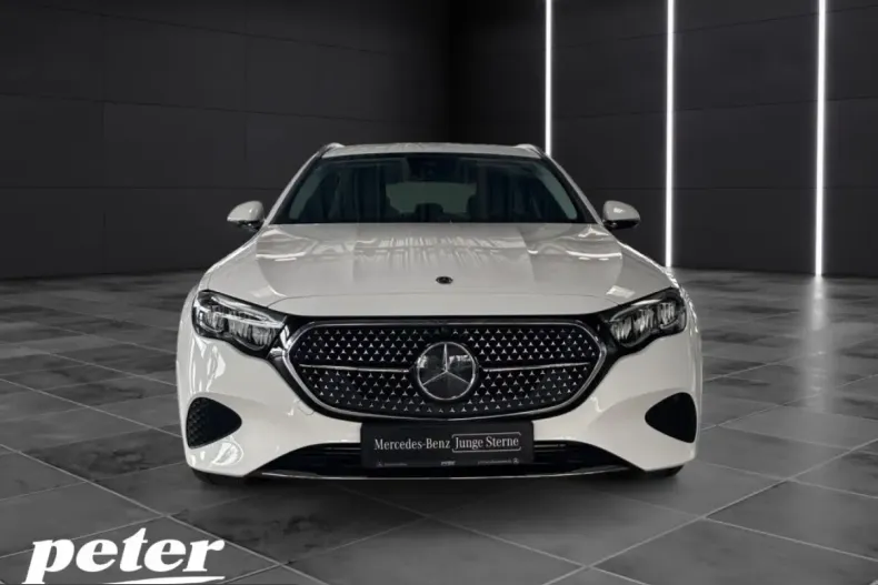 Mercedes-Benz E 220 (Clasa E) din 2025 cu 14.789 km - oferta MER255496 - foto 2