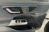 Mercedes-Benz E 220 (Clasa E) din 2025 cu 14.789 km - oferta MER255496 - foto 9
