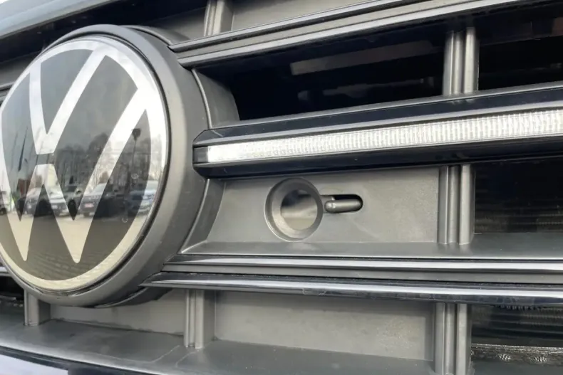 Volkswagen Touareg din 2025 cu 1.800 km - oferta VOL255505 - foto 2