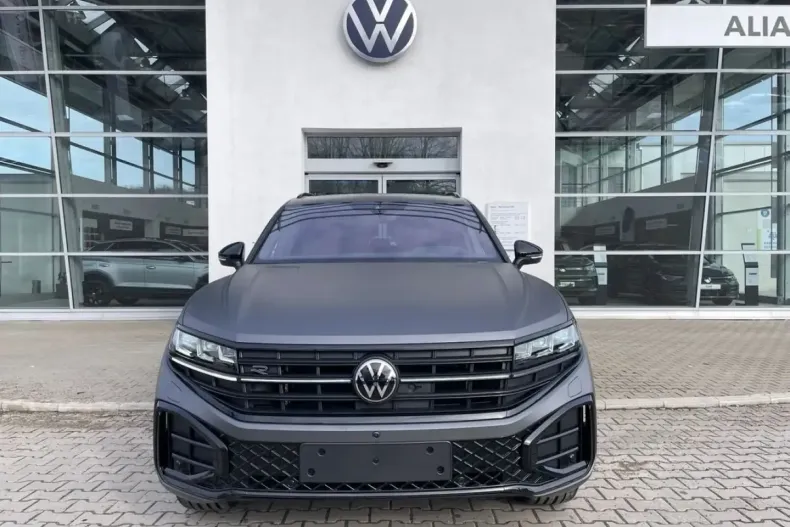 Volkswagen Touareg din 2025 cu 1.800 km - oferta VOL255505 - foto 12