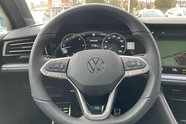 Volkswagen Touareg din 2025 cu 1.800 km - oferta VOL255505 - foto 21