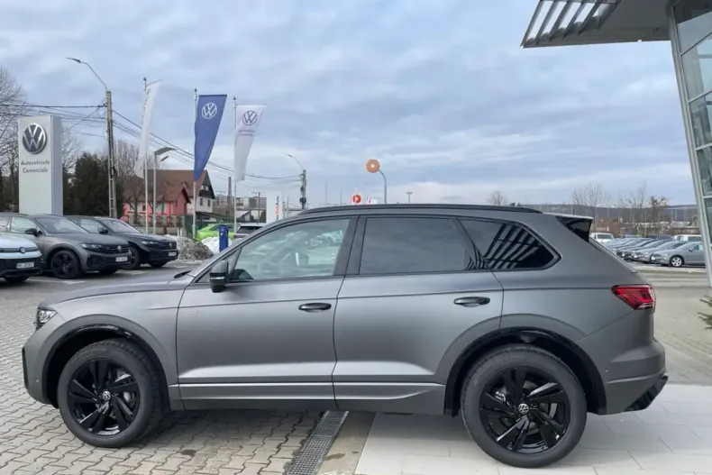 Volkswagen Touareg din 2025 cu 1.800 km - oferta VOL255505 - foto 34