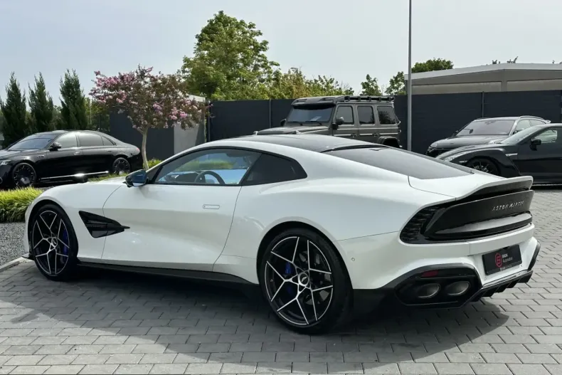 Aston Martin Vanquish din 2024 cu 13.000 km - oferta AST255522 - foto 5