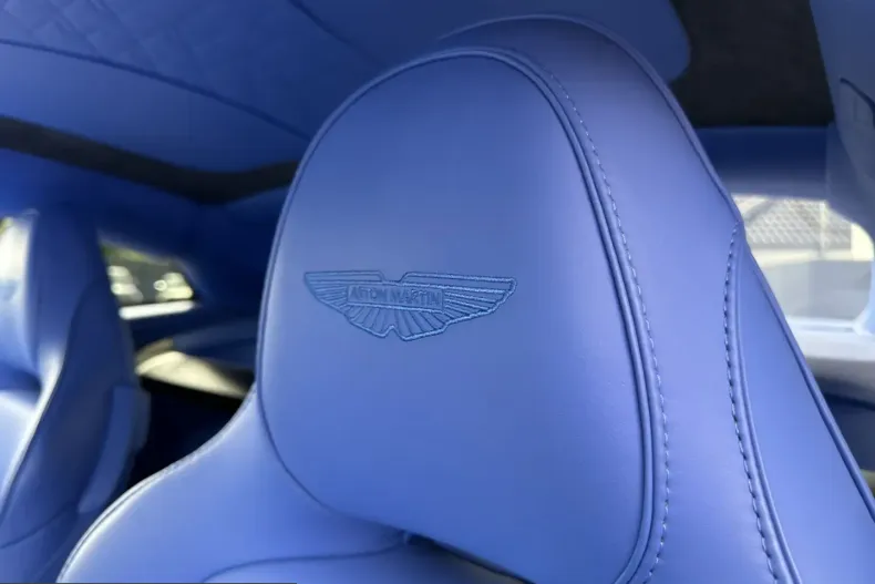 Aston Martin Vanquish din 2024 cu 13.000 km - oferta AST255522 - foto 21