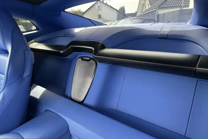 Aston Martin Vanquish din 2024 cu 13.000 km - oferta AST255522 - foto 24