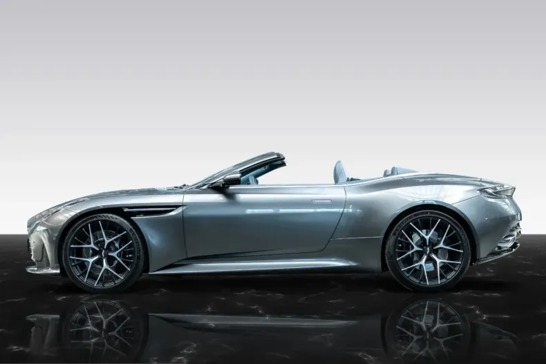 Aston Martin DB12 din 2024 cu 9.850 km - oferta AST255524 - foto 6