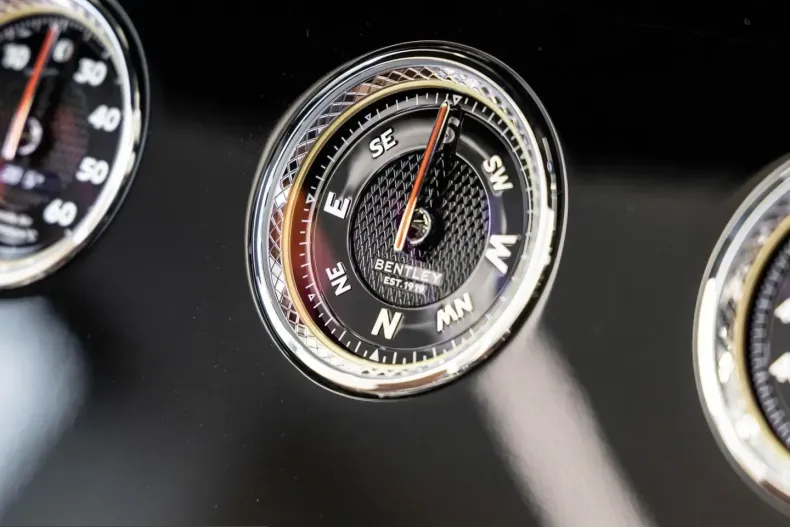 Bentley Continental GTC din 2025 cu 5.900 km - oferta BEN255528 - foto 17