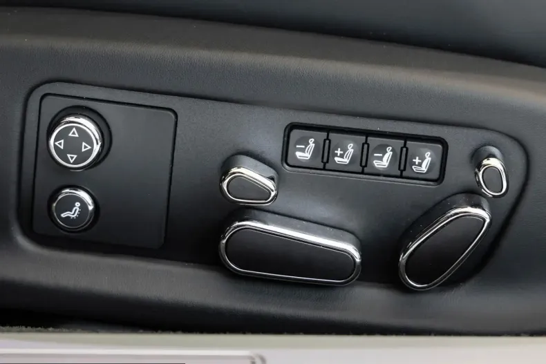 Bentley Continental GTC din 2025 cu 5.900 km - oferta BEN255528 - foto 22