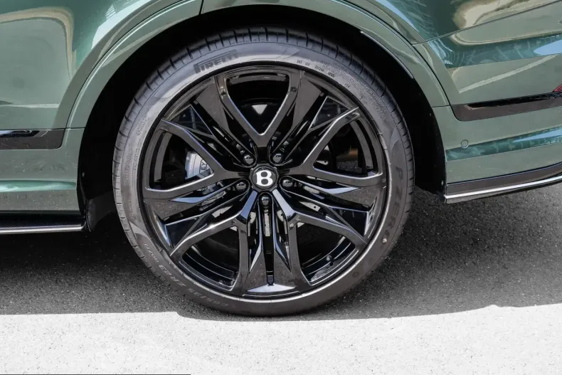 Bentley Bentayga din 2025 cu 8.600 km - oferta BEN255529 - foto 9