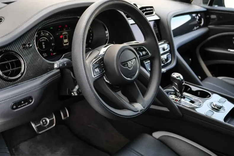Bentley Bentayga din 2025 cu 8.600 km - oferta BEN255529 - foto 14