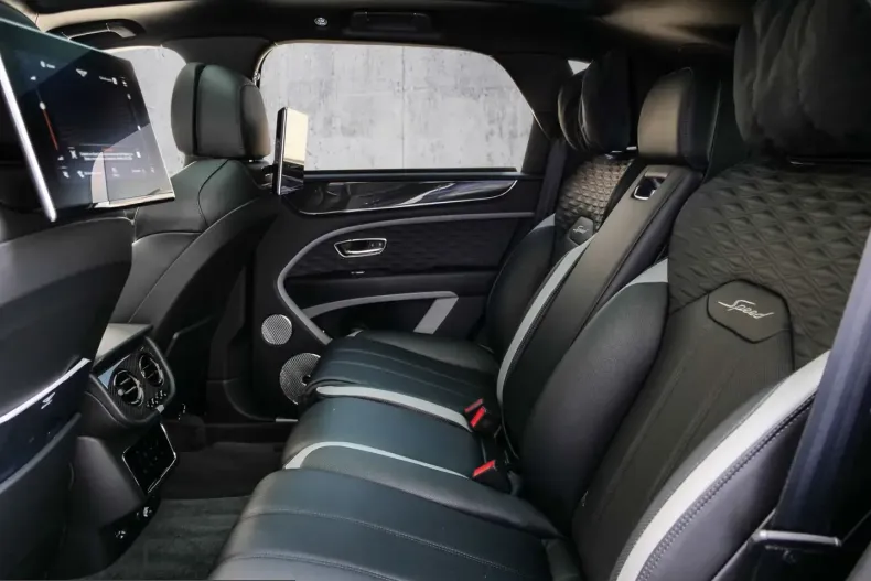 Bentley Bentayga din 2025 cu 8.600 km - oferta BEN255529 - foto 17