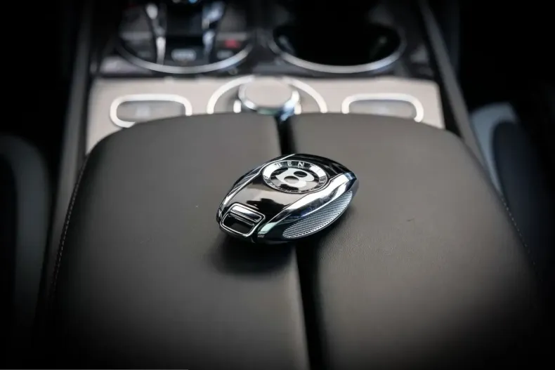 Bentley Bentayga din 2025 cu 8.600 km - oferta BEN255529 - foto 18
