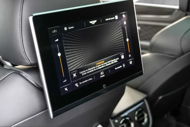 Bentley Bentayga din 2025 cu 8.600 km - oferta BEN255529 - foto 20