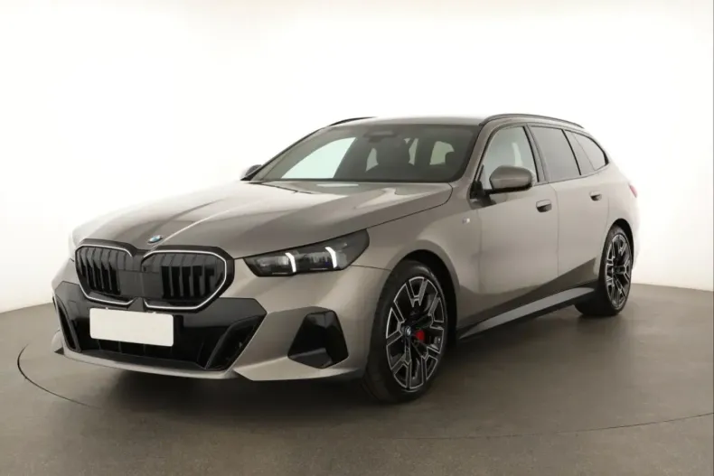 BMW 540 (Seria 5) din 2025 cu 23.007 km - oferta BMW255544 - foto 2