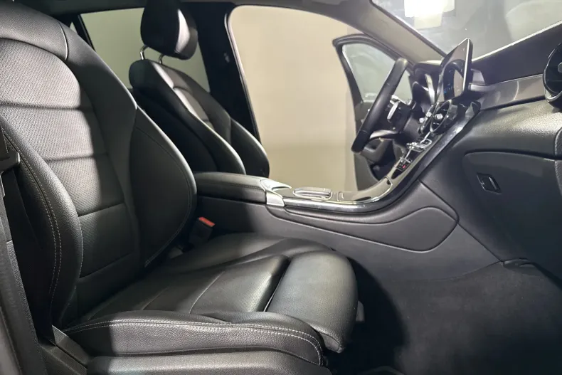 Mercedes-Benz GLC din 2021 cu 92.157 km - oferta MER255554 - foto 11