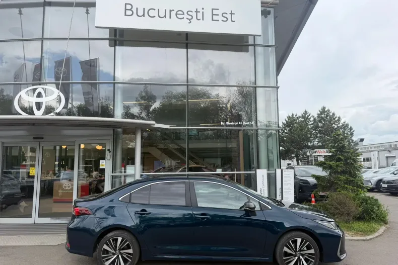 Toyota Corolla din 2026 cu 6.000 km - oferta TOY255558 - foto 1