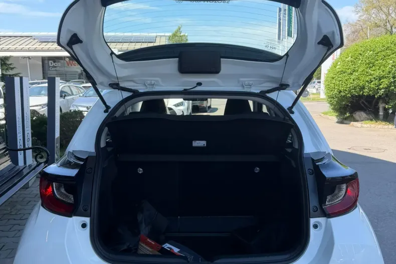 Toyota Yaris din 2026 cu 3.000 km - oferta TOY255559 - foto 8