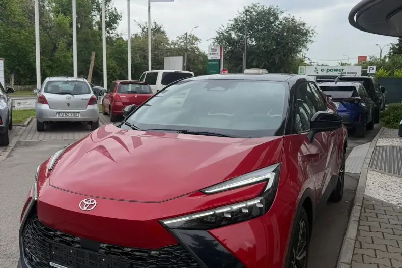Toyota C-HR din 2026 cu 3.000 km - oferta TOY255560 - foto 4