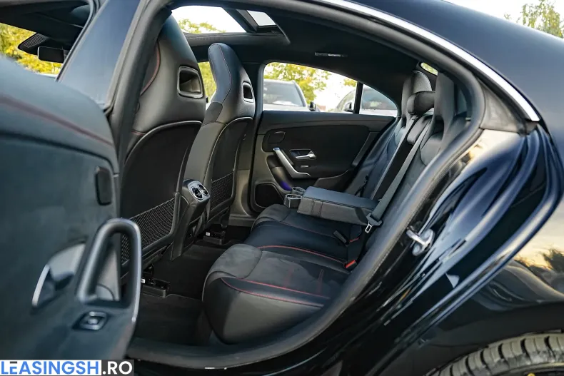 Mercedes-Benz CLA 250 (Clasa CLA) din 2021 cu 26.250 km - oferta MER255569 - foto 12