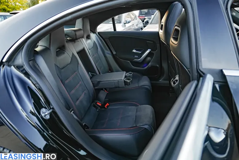 Mercedes-Benz CLA 250 (Clasa CLA) din 2021 cu 26.250 km - oferta MER255569 - foto 13