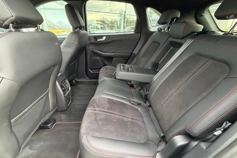 Ford Kuga din 2025 cu 9.500 km - oferta FOR255578 - foto 7