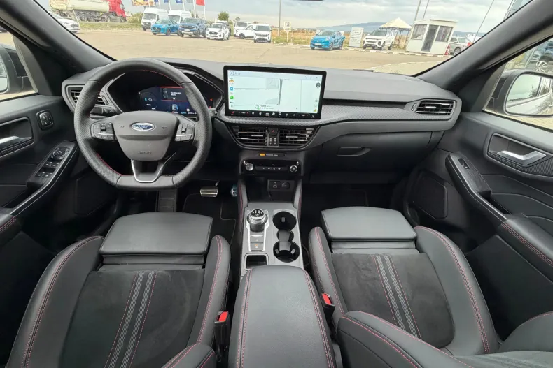 Ford Kuga din 2025 cu 9.500 km - oferta FOR255578 - foto 8