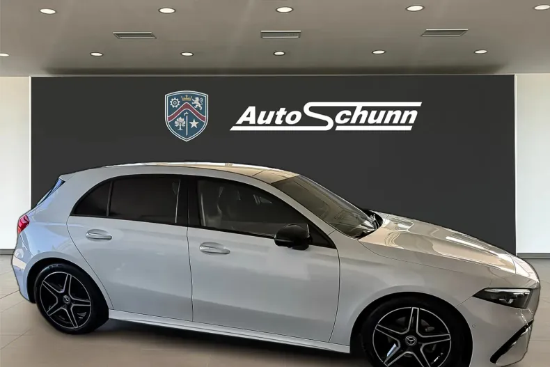 Mercedes-Benz A 180 (Clasa A) din 2023 cu 31.500 km - oferta MER255585 - foto 4