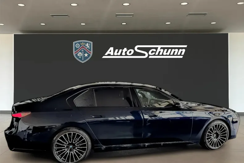 BMW 740 (Seria 7) din 2025 cu 27.480 km - oferta BMW255588 - foto 4