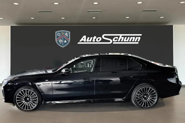 BMW 740 (Seria 7) din 2025 cu 27.480 km - oferta BMW255588 - foto 8