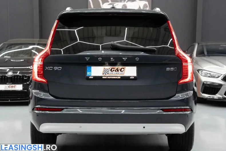Volvo XC90 din 2021 cu 57.907 km - oferta VOL255596 - foto 12