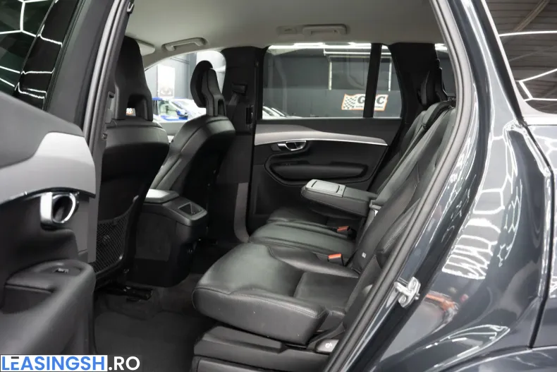 Volvo XC90 din 2021 cu 57.907 km - oferta VOL255596 - foto 15