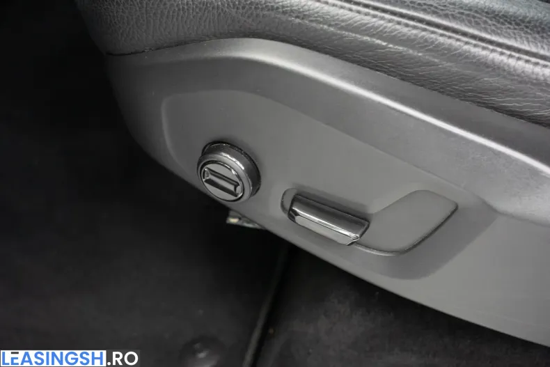 Volvo XC90 din 2021 cu 57.907 km - oferta VOL255596 - foto 22